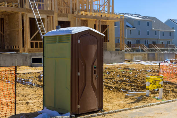 Best Porta potty rental near me  in Perry, IA